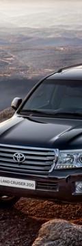 TOYOTA Поколение
 Land Cruiser 200 Restyling 4.6 AT (318hp) 4x4 Технически характеристики
