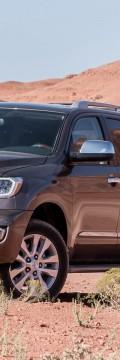 TOYOTA Sequoia II Restyling 5.7 AT (381hp) 4x4 技術仕様

