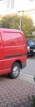 TOYOTA Modello
  Grand Hiace  Caratteristiche tecniche
