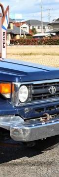 TOYOTA Land Cruiser 70 (HZJ70)  Características técnicas
