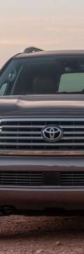 TOYOTA Sequoia II Restyling 5.7 AT (381hp) 4x4 技術仕様

