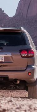 TOYOTA Sequoia II Restyling 5.7 AT (381hp) 4x4 技術仕様
