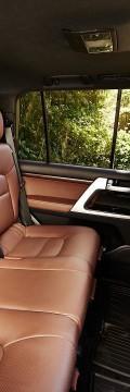 TOYOTA Land Cruiser 200 Restyling II  Características técnicas
